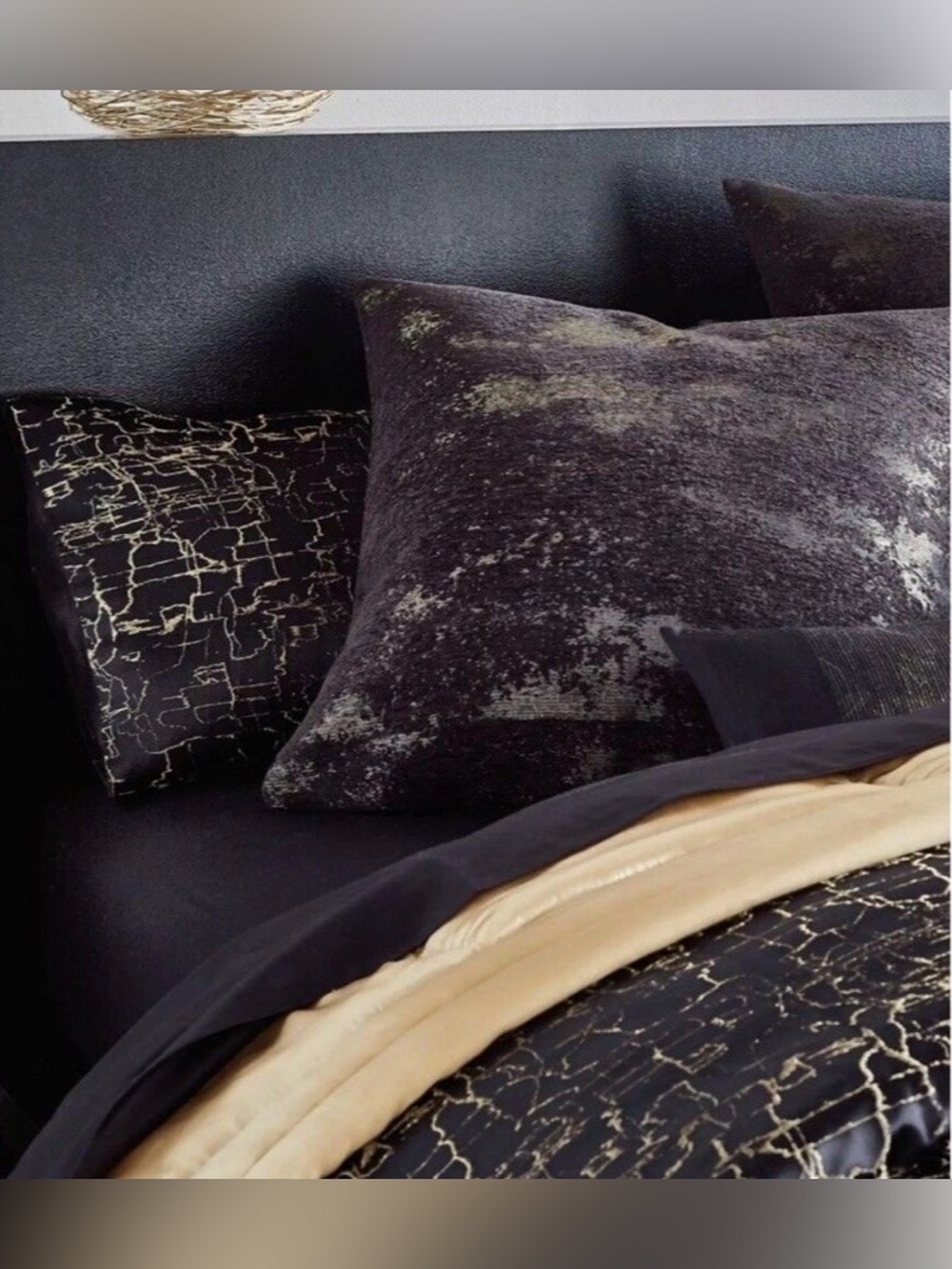 1- NWT Donna Karan New York Onyx Collection euro sham black & gold